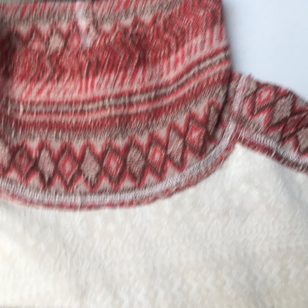 Sweater - Picture 4 of 4